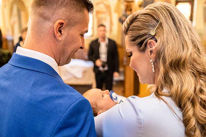 fotograf botez cluj la biserica